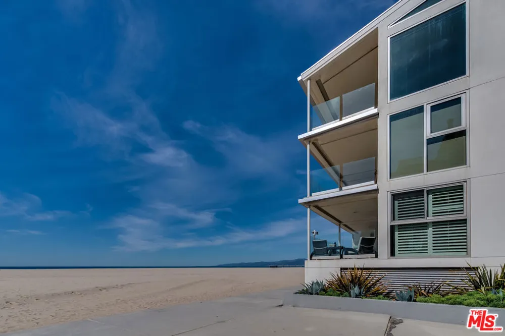 4 Jib Street #2 Marina del Rey, CA 90292