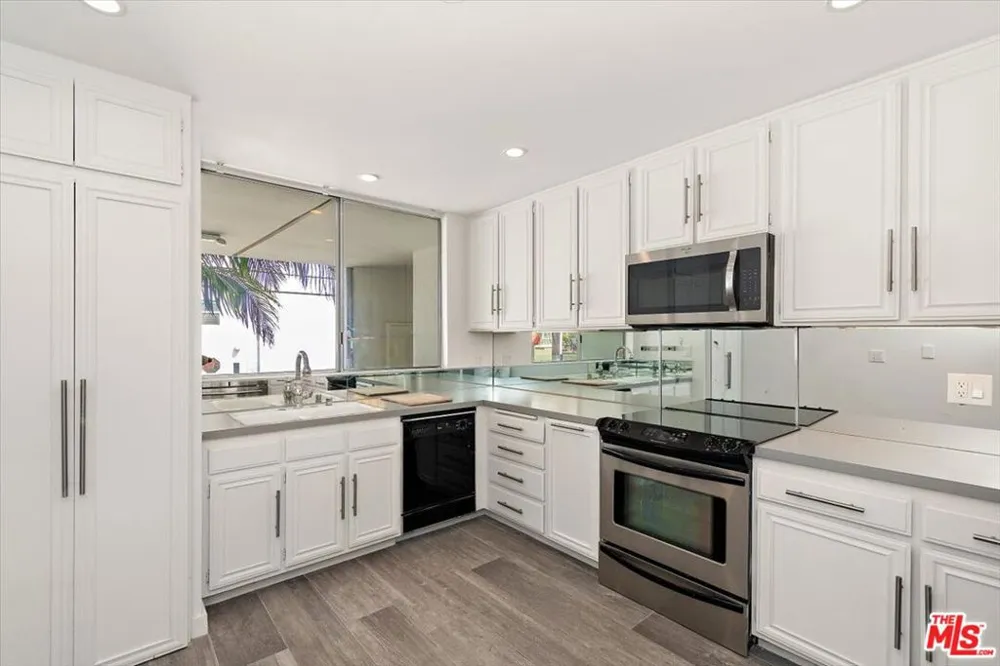 4 Jib Street #2 Marina del Rey, CA 90292
