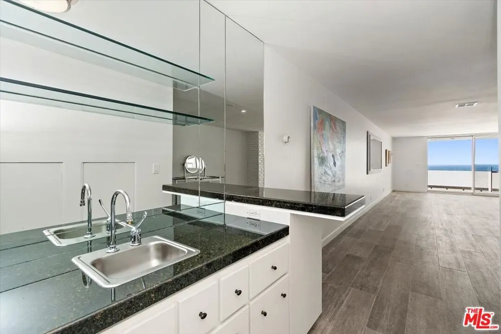 4 Jib Street #2 Marina del Rey, CA 90292