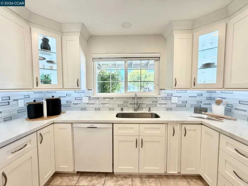 926 Sassel Avenue Concord, CA 94518