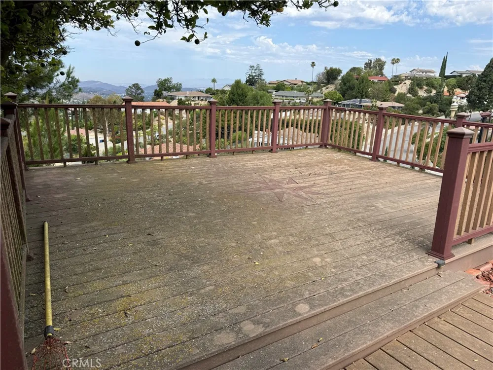 1355 Harmony Court Thousand Oaks, CA 91362