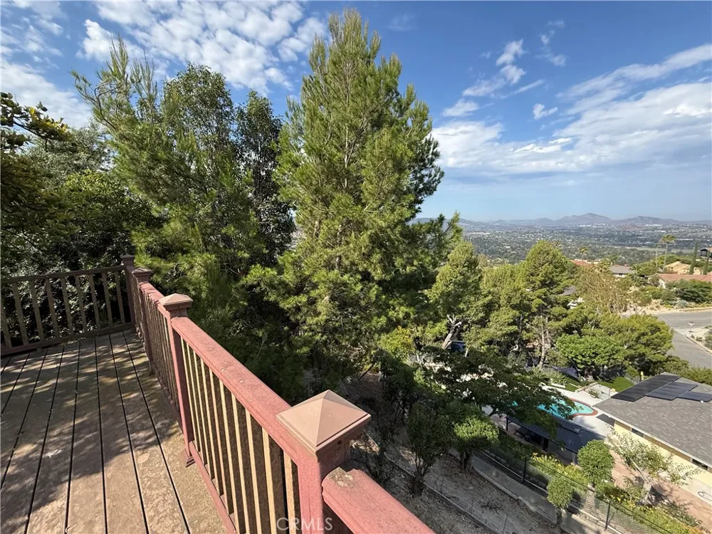 1355 Harmony Court Thousand Oaks, CA 91362