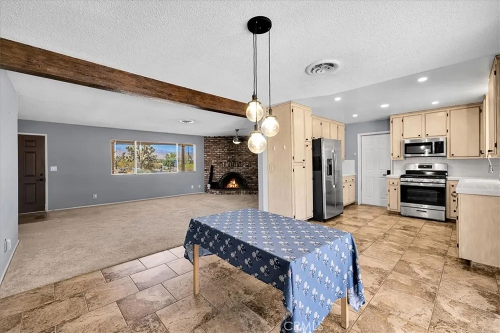 7777 Amador Avenue Yucca Valley, CA 92284