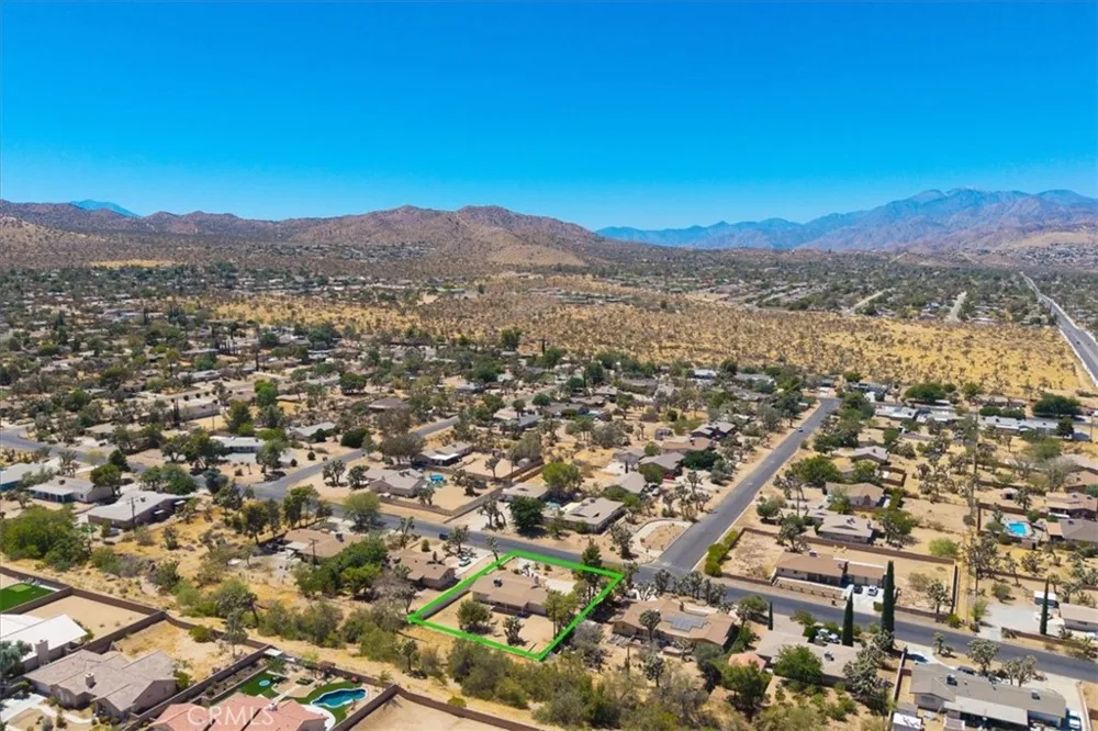 7777 Amador Avenue Yucca Valley, CA 92284