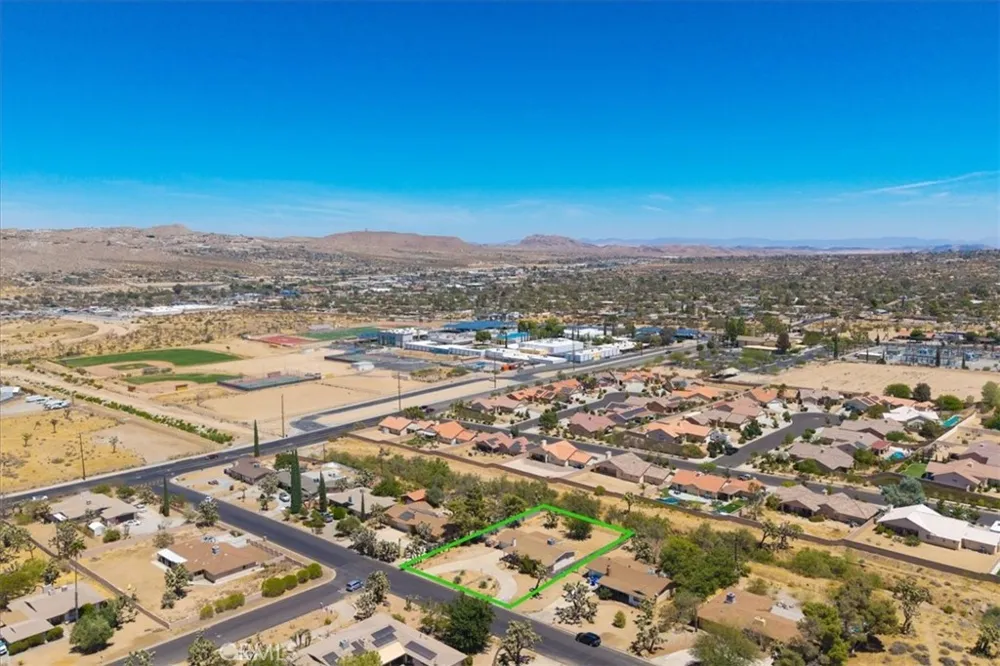 7777 Amador Avenue Yucca Valley, CA 92284