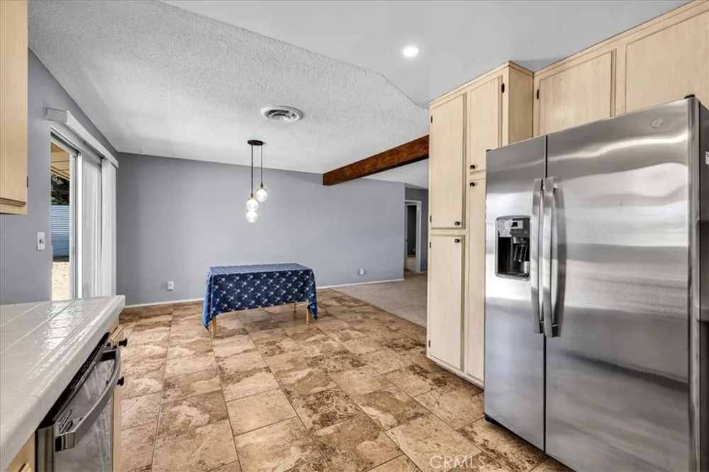 7777 Amador Avenue Yucca Valley, CA 92284
