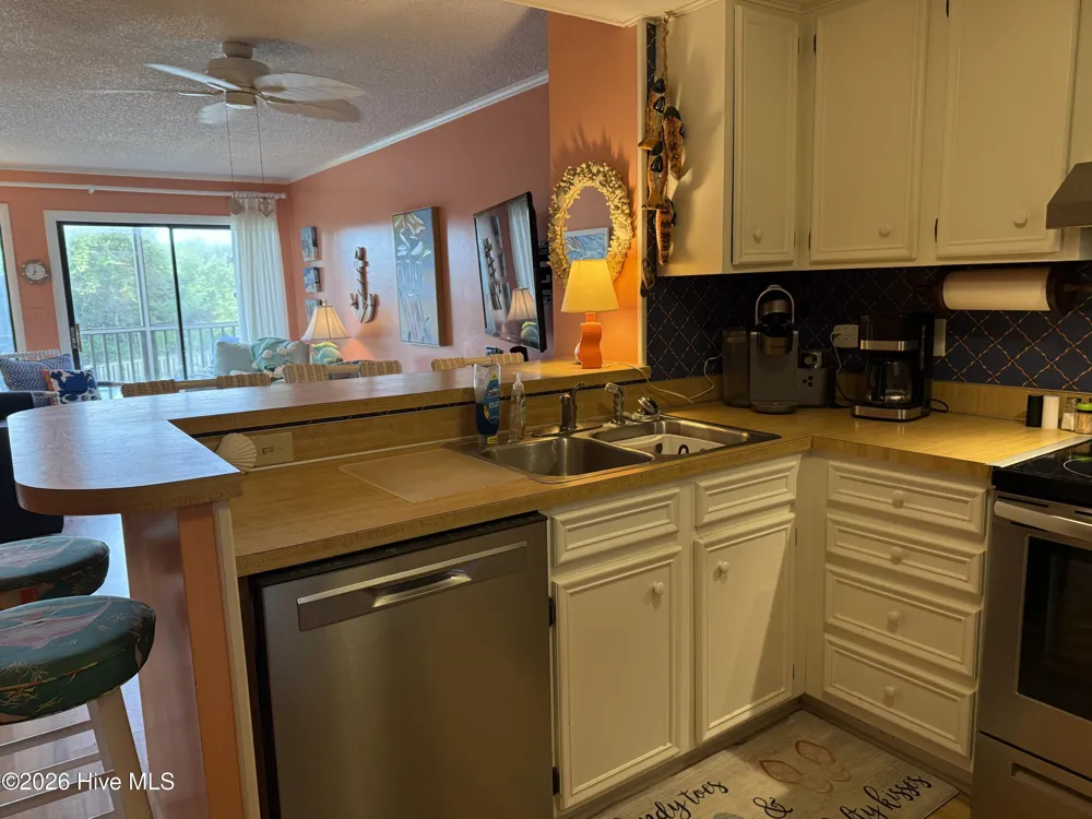 2503 W Fort Macon Road #108a Atlantic Beach, NC 28512