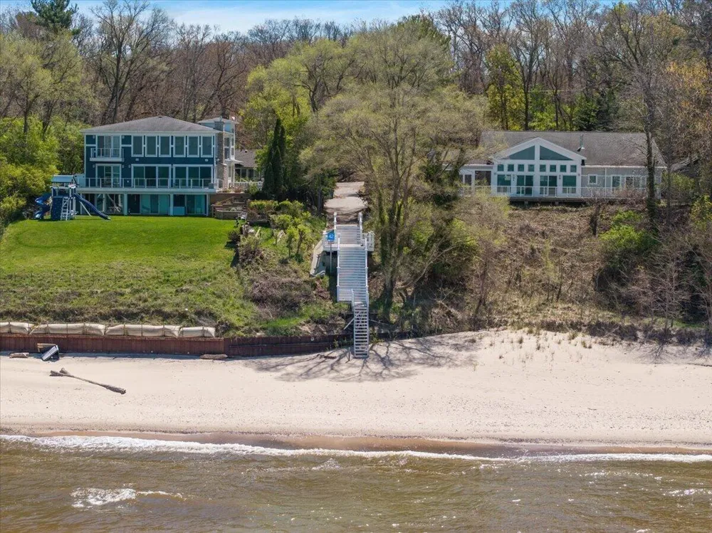 12 Ponchartrain Drive New Buffalo, MI 49117