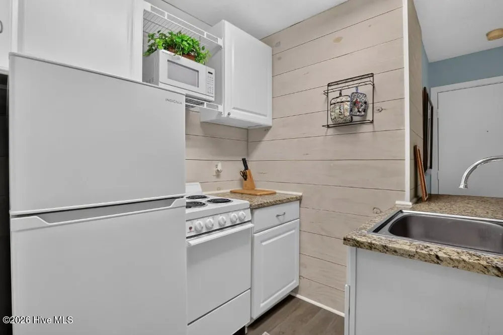 6216 Harbourside Drive New Bern, NC 28560