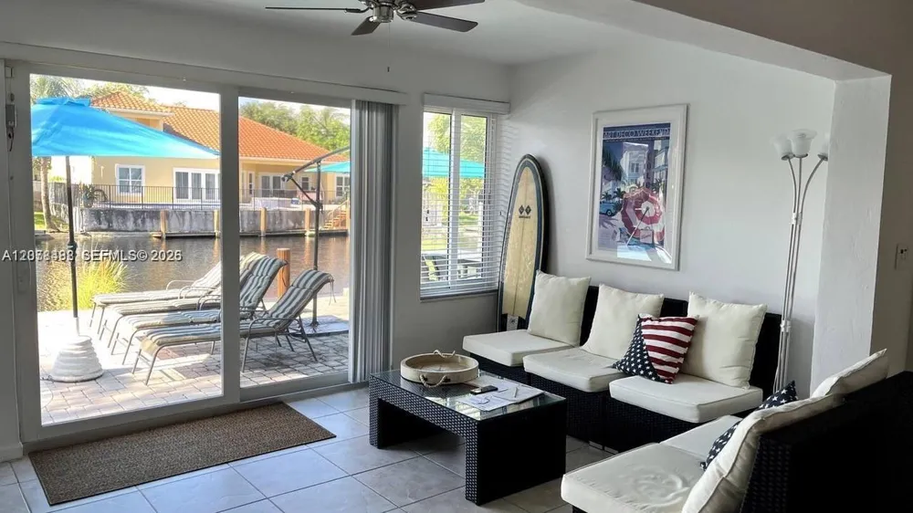 2424 SE 9th St #2424 Pompano Beach, FL 33062
