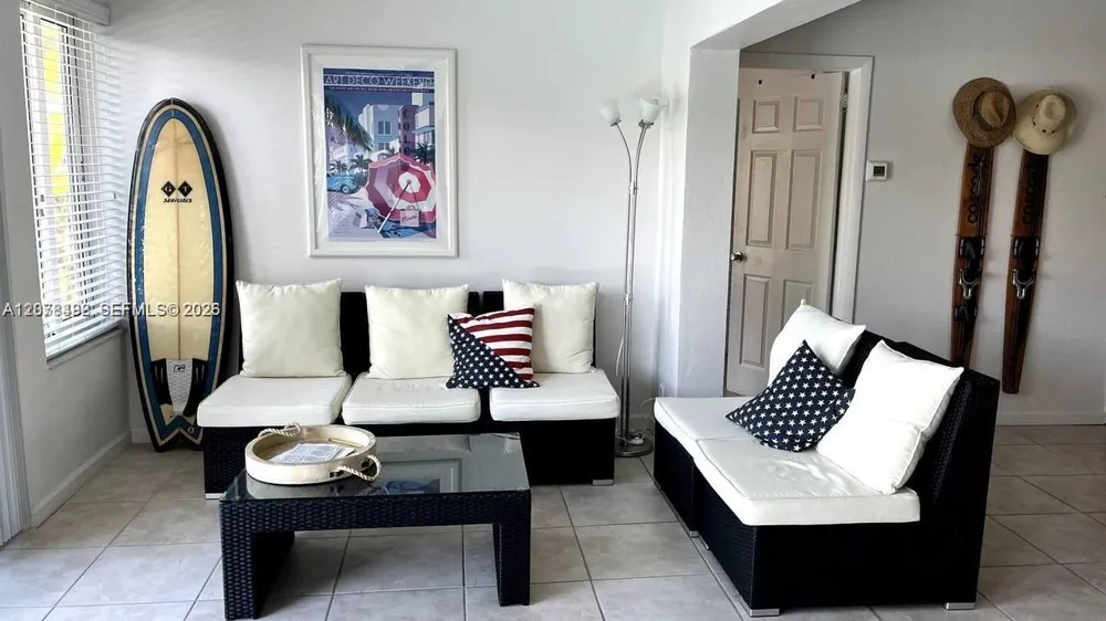 2424 SE 9th St #2424 Pompano Beach, FL 33062