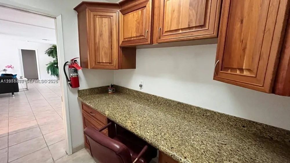 2424 SE 9th St #2424 Pompano Beach, FL 33062
