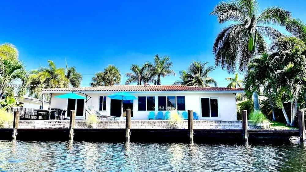 2424 SE 9th St #2424 Pompano Beach, FL 33062