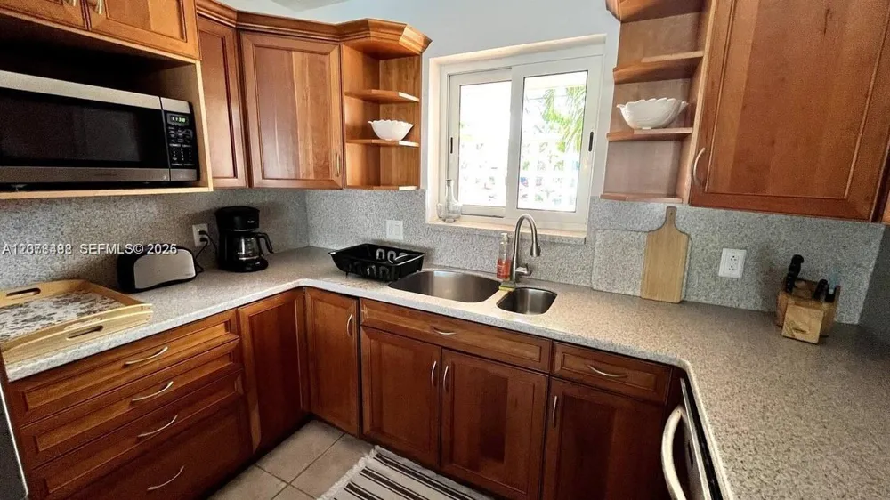 2424 SE 9th St #2424 Pompano Beach, FL 33062