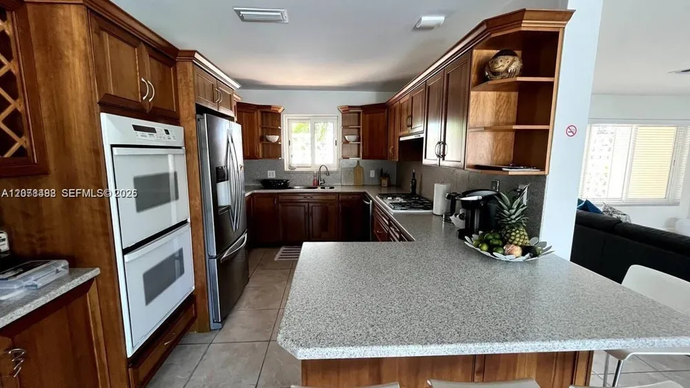 2424 SE 9th St #2424 Pompano Beach, FL 33062
