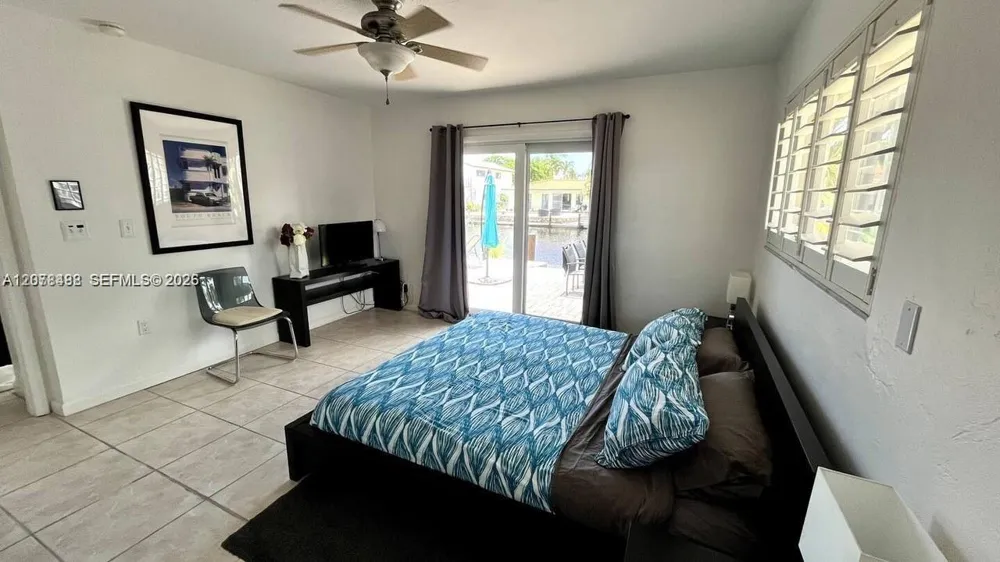 2424 SE 9th St #2424 Pompano Beach, FL 33062