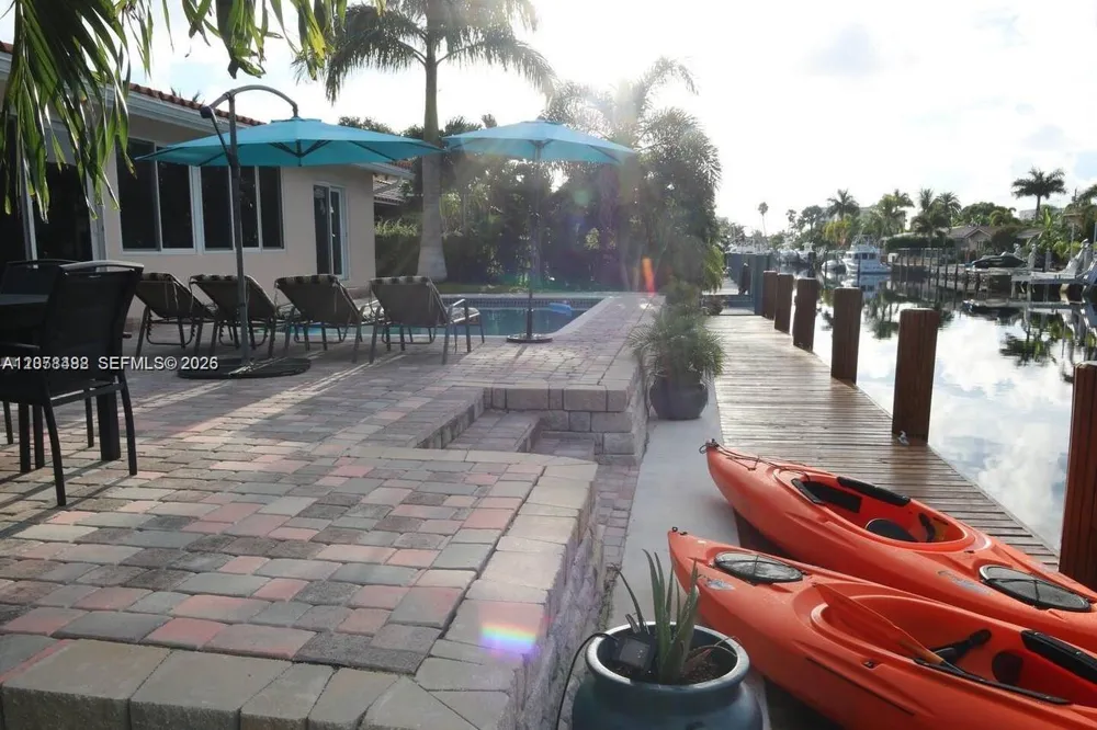 2424 SE 9th St #2424 Pompano Beach, FL 33062