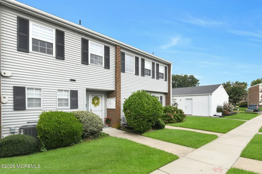 12 Pine Drive Spring Lake, NJ 07762