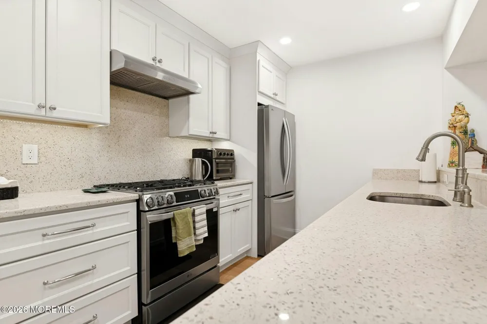 12 Pine Drive Spring Lake, NJ 07762