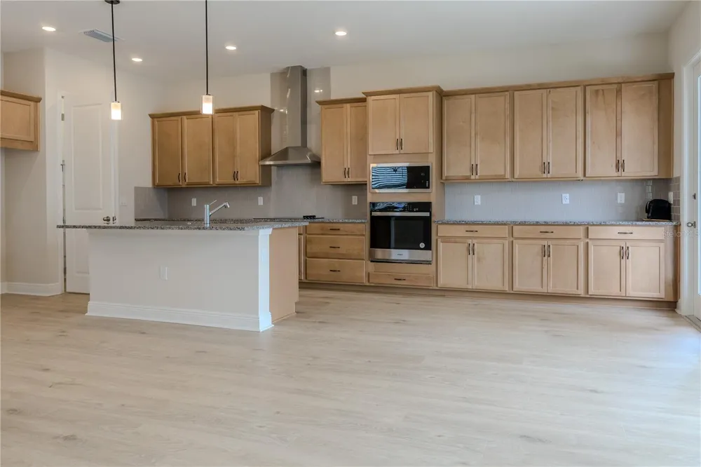 16705 VICTORIA GROVE ALLEY Winter Garden, FL 34787