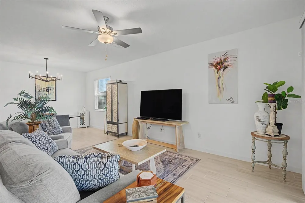 10499 GABLE DIG LOOP San Antonio, FL 33576