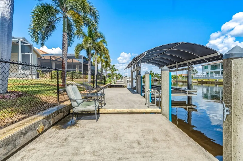 136 PECKHAM STREET SE Port Charlotte, FL 33952