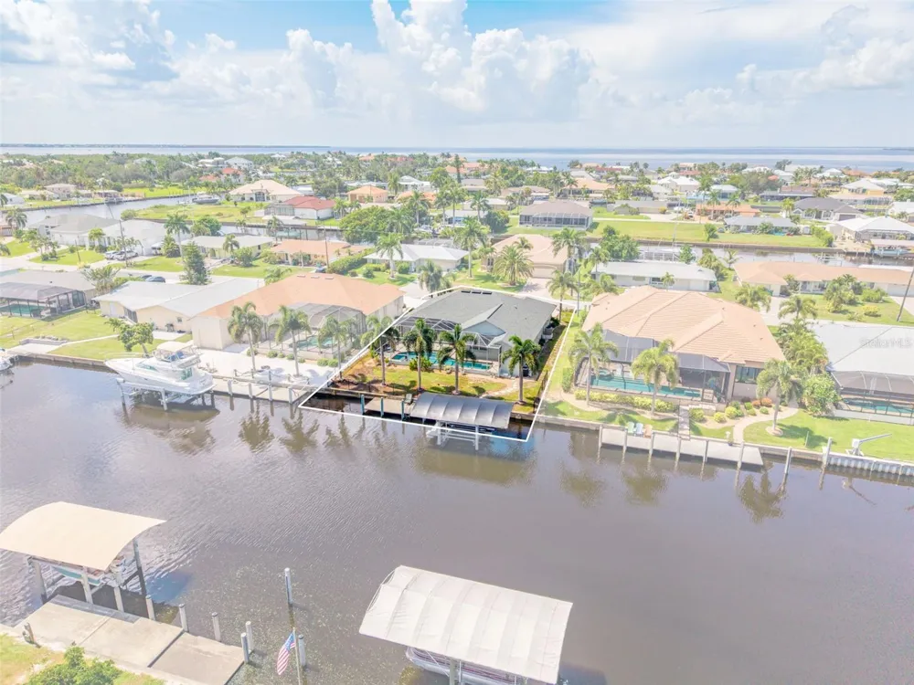 136 PECKHAM STREET SE Port Charlotte, FL 33952