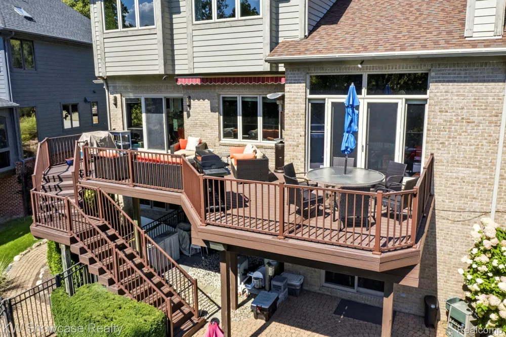 1539 Wandrei Court Commerce Charter Township, MI 48382