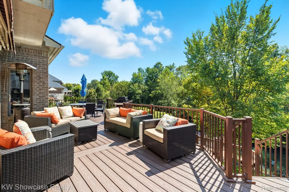 1539 Wandrei Court Commerce Charter Township, MI 48382