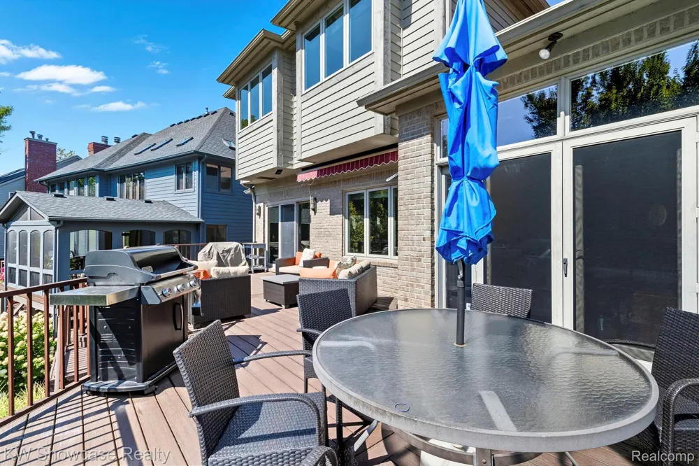 1539 Wandrei Court Commerce Charter Township, MI 48382