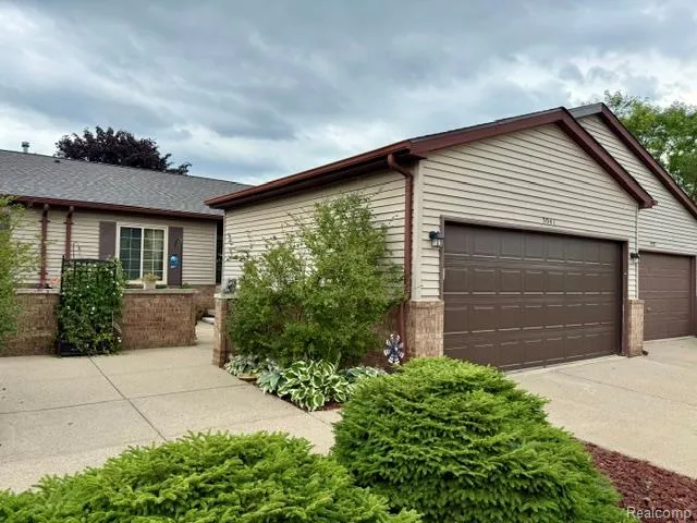 5041 Sandalwood Drive Grand Blanc Charter Township, MI 48439