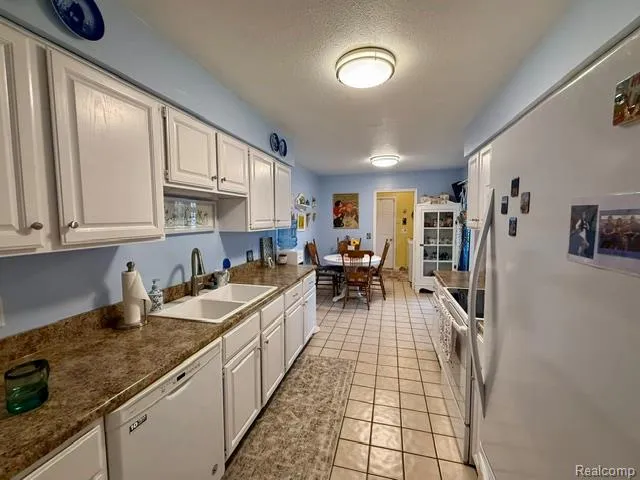 5041 Sandalwood Drive Grand Blanc Charter Township, MI 48439