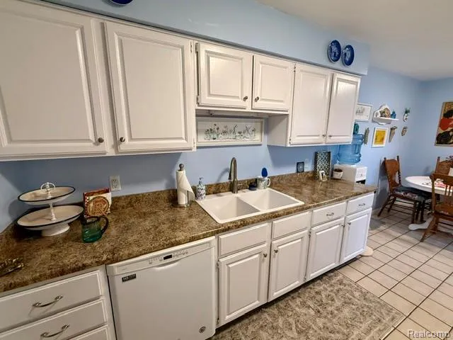 5041 Sandalwood Drive Grand Blanc Charter Township, MI 48439