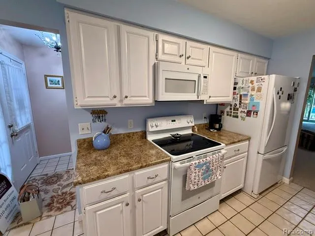 5041 Sandalwood Drive Grand Blanc Charter Township, MI 48439
