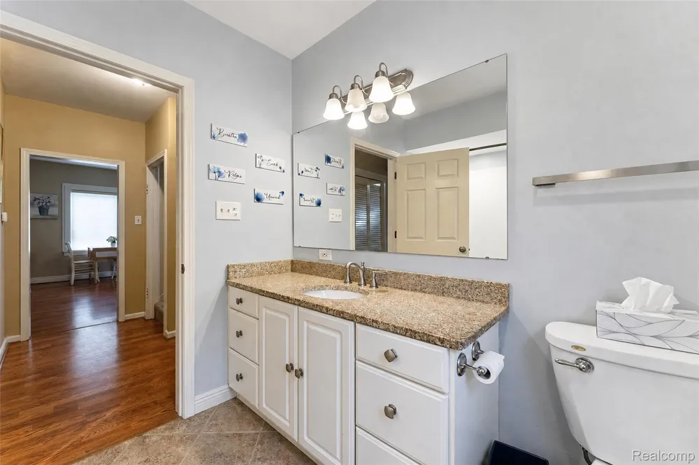 20403 Hugh Street Livonia City, MI 48152