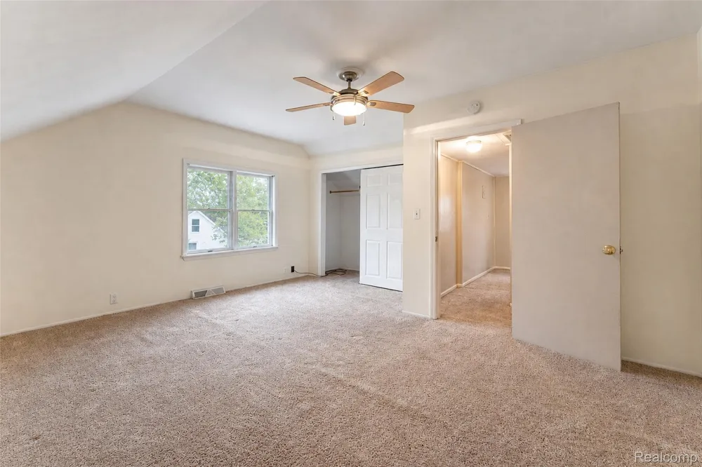 20403 Hugh Street Livonia City, MI 48152