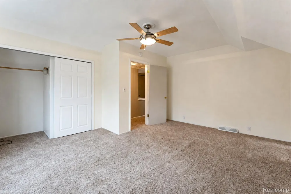 20403 Hugh Street Livonia City, MI 48152