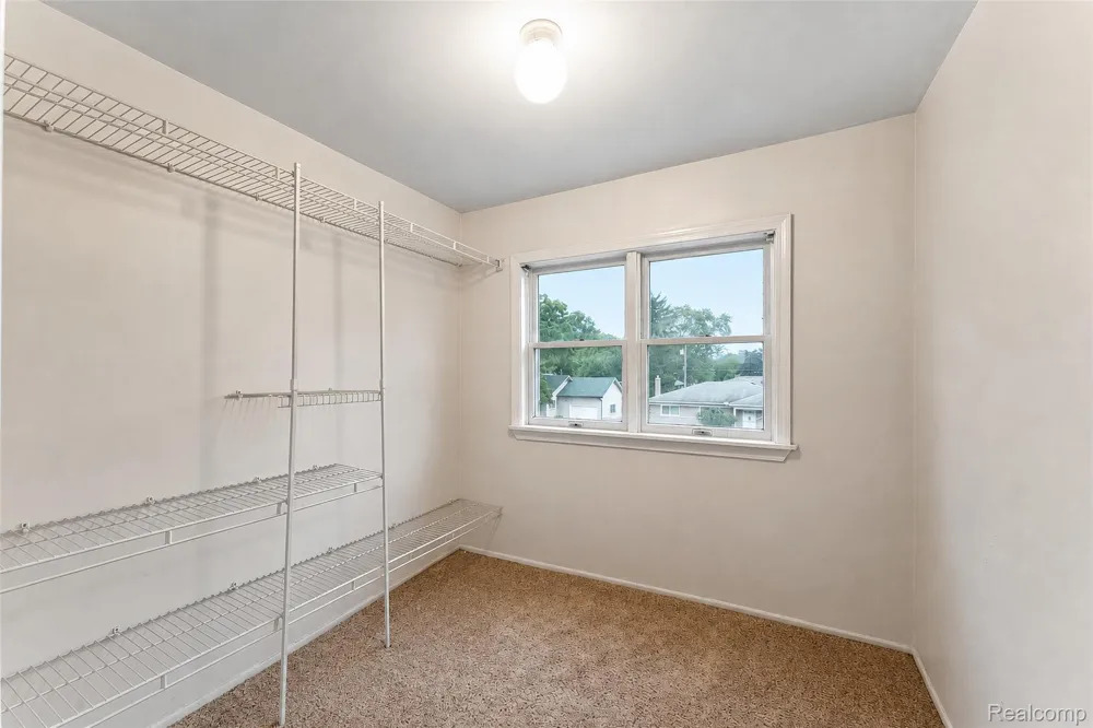 20403 Hugh Street Livonia City, MI 48152