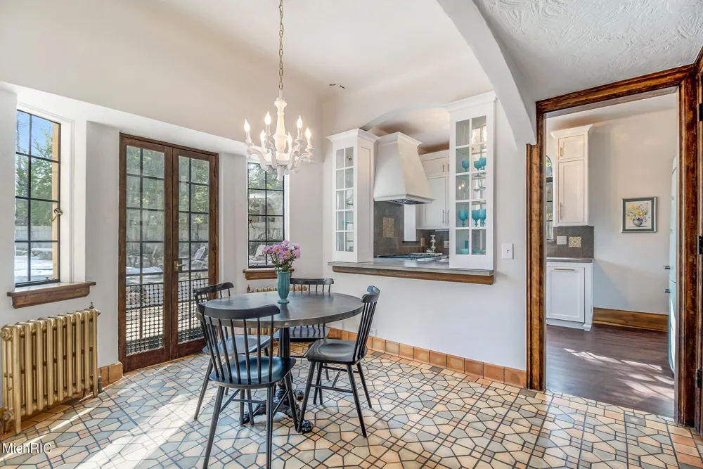 1405 Long Road Kalamazoo City, MI 49008