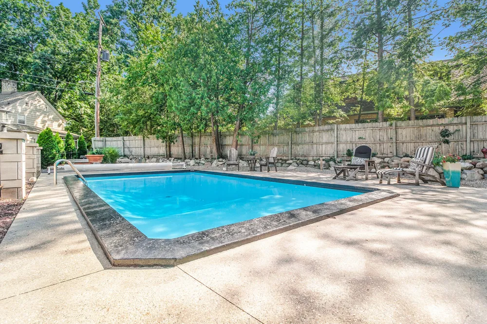 1405 Long Road Kalamazoo City, MI 49008