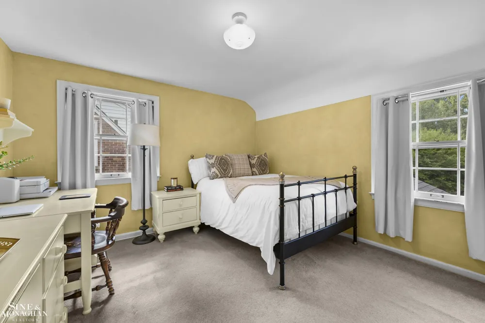 470 Allard Road Grosse Pointe Farms City, MI 48236