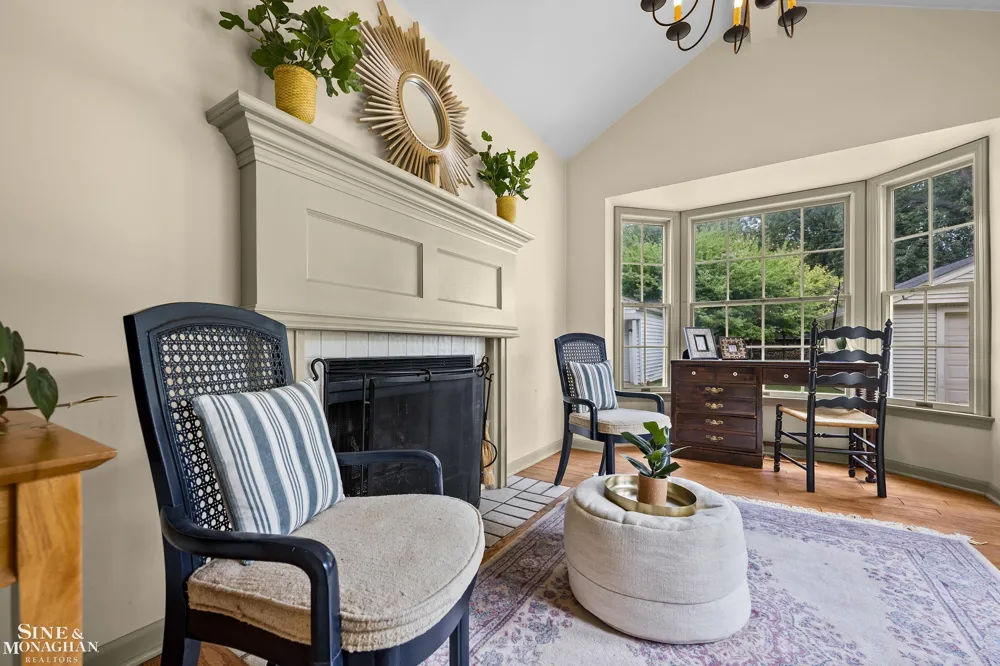 470 Allard Road Grosse Pointe Farms City, MI 48236