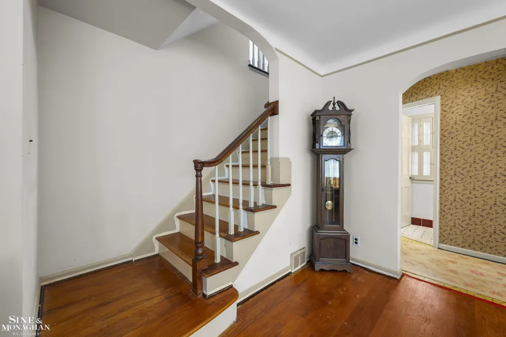 470 Allard Road Grosse Pointe Farms City, MI 48236