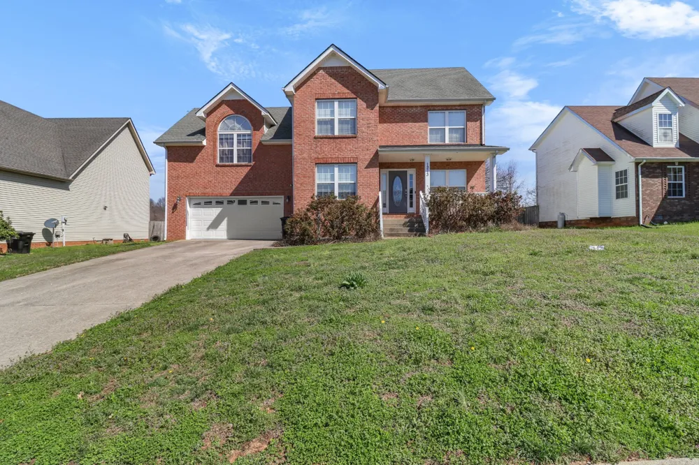 1213 Channelview Dr Clarksville, TN 37040