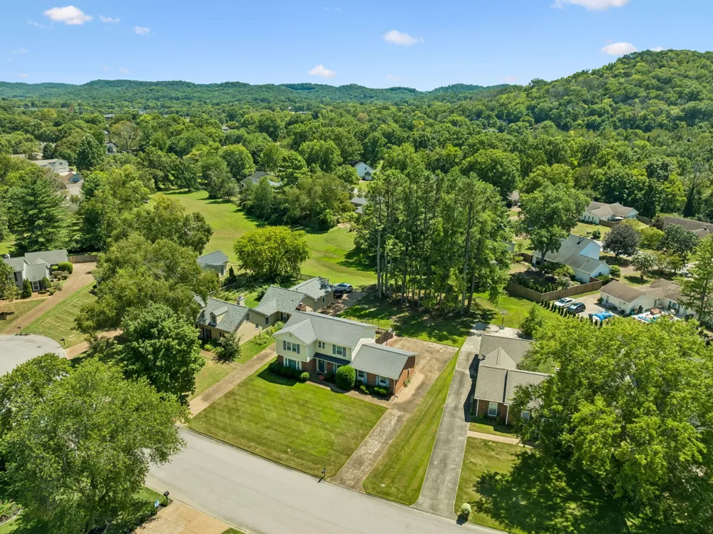 1906 Sam Houston Ct Franklin, TN 37069