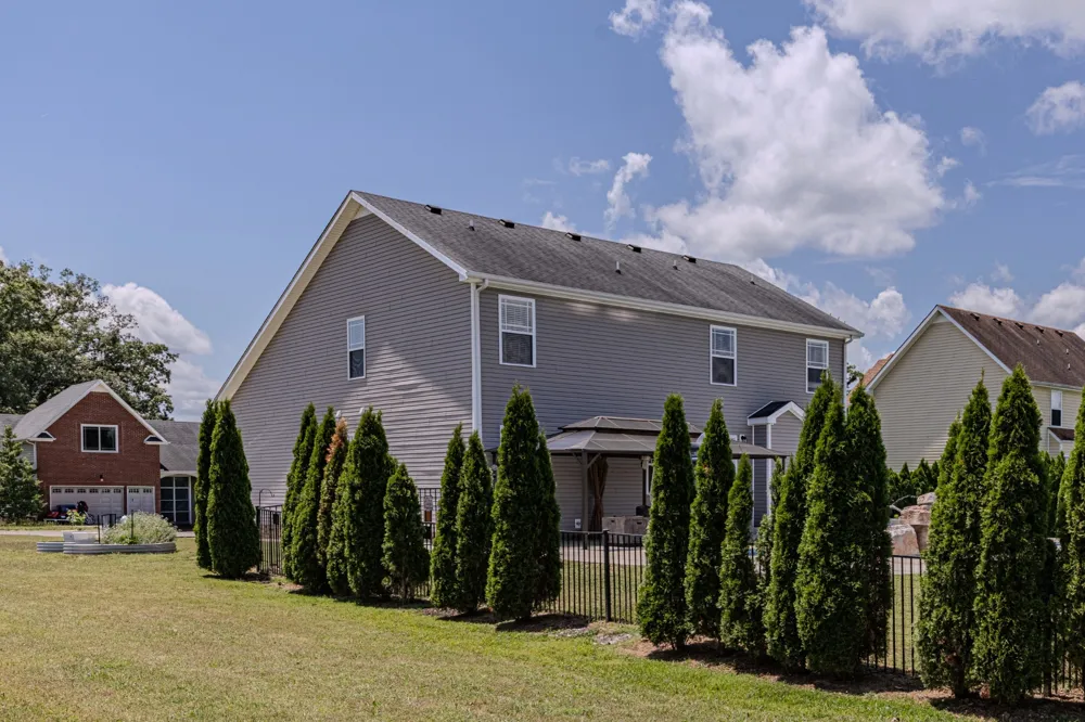 337 Ivy Bend Cir Clarksville, TN 37043
