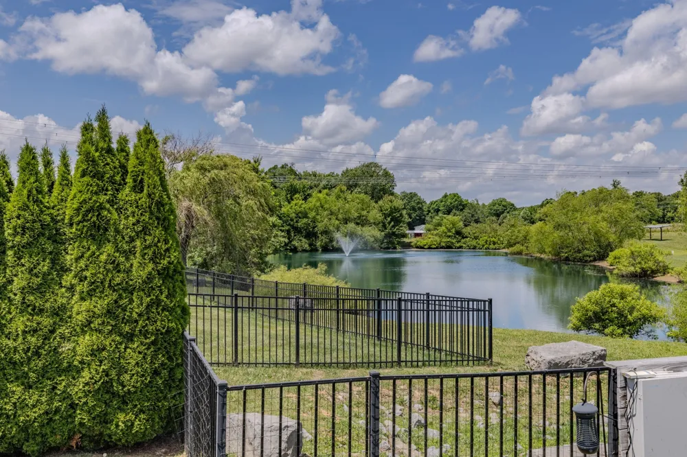 337 Ivy Bend Cir Clarksville, TN 37043