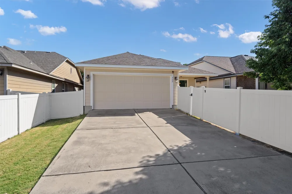 713 Noatak Trail Pflugerville, TX 78660