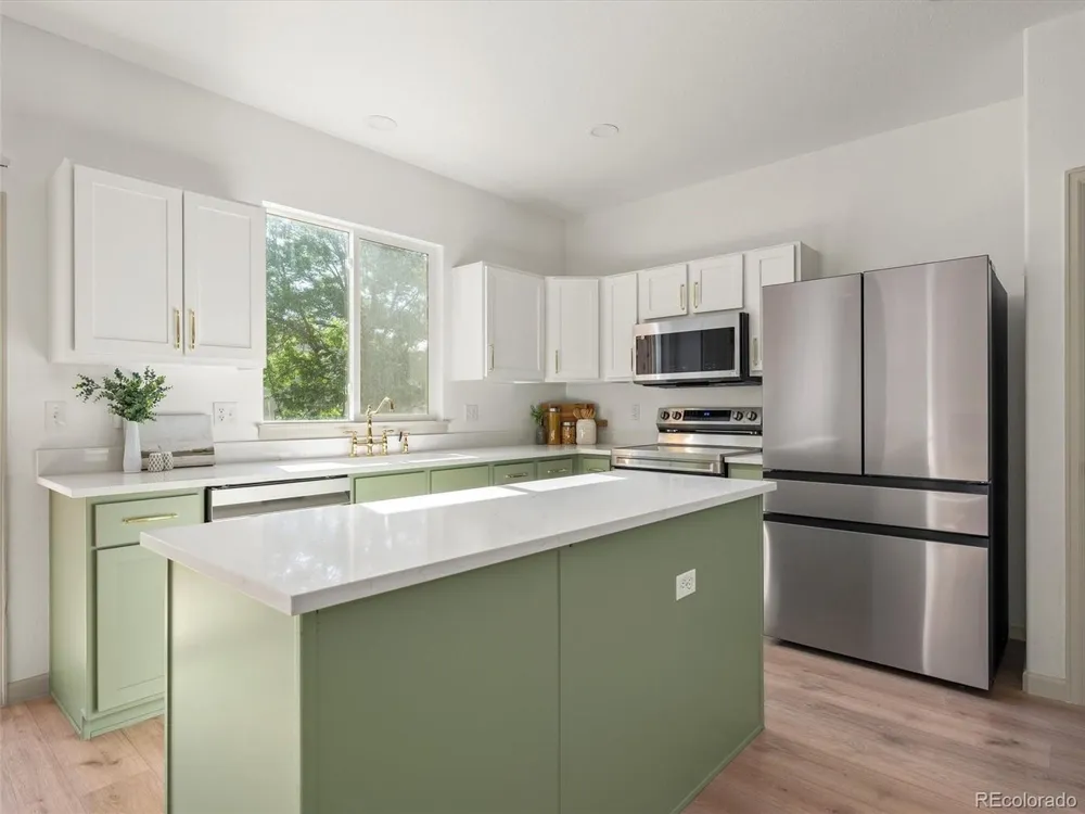 3356 S Nelson Street Lakewood, CO 80227