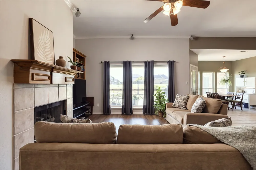 445 County Road 4444 Trenton, TX 75490